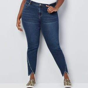 FRINGE TULIP WANNA BETTA BUTT ANKLE JEAN